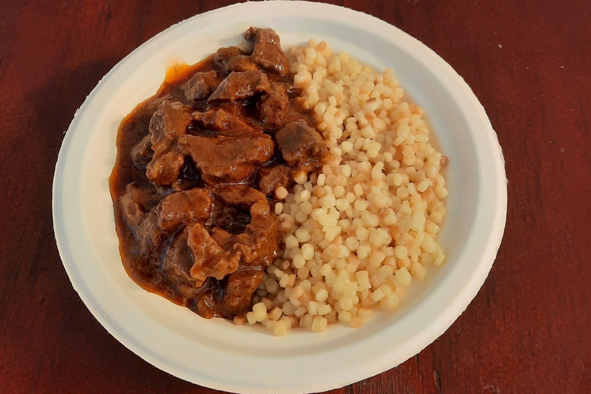 Gyorsan finomat! Frissensültek, készételek széles választéka a Mobil Grill Gyorsbüfében. Változatos köretek, házias ízek, bőséges adagok és mindig mosolygós kiszolgálás Budapest Márton Áron téren a 1112 kerületben.