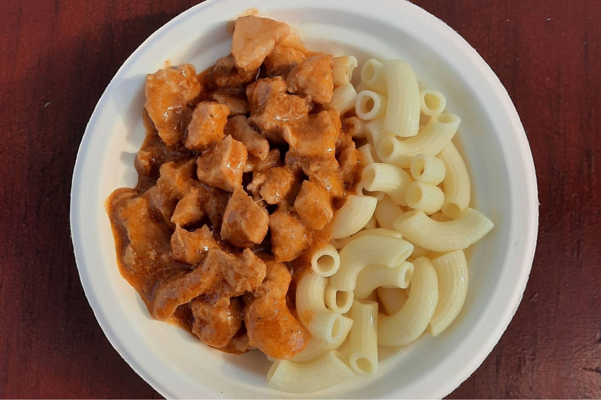 Gyorsan finomat! Frissensültek, készételek széles választéka a Mobil Grill Gyorsbüfében. Változatos köretek, házias ízek, bőséges adagok és mindig mosolygós kiszolgálás Budapest Márton Áron téren a 1112 kerületben.